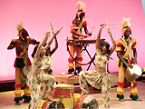 ギニアデー、木琴と太鼓で喜びのダンスの画像