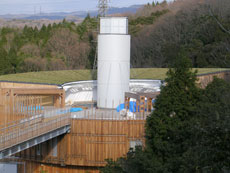 建築中の風の塔