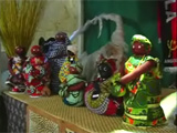 アンゴラド共和国の民族衣装を着た人形の画像